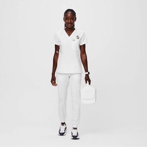 Like New Figs Scrub Set